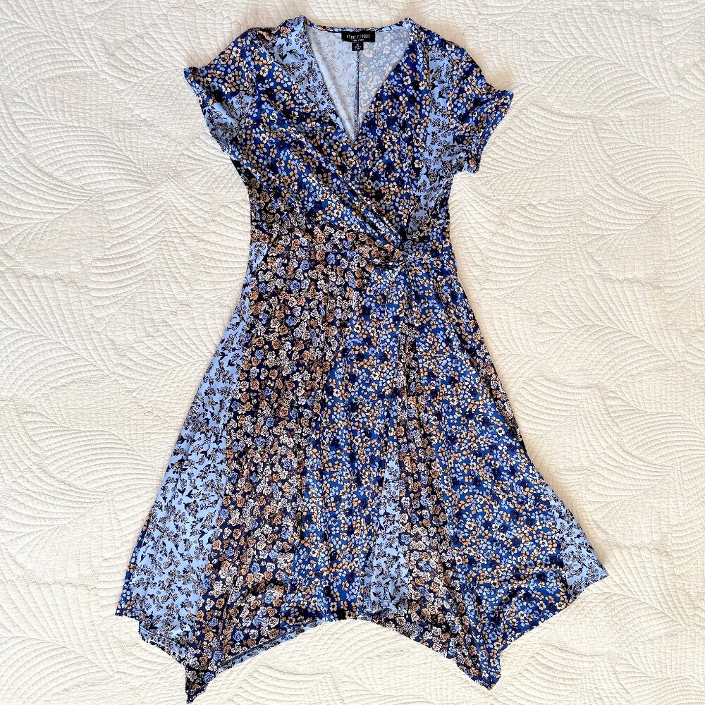 🦋 3 for $15 Boho Cottagecore Patchwork Blue Floral Fit & Flare Dress Size M